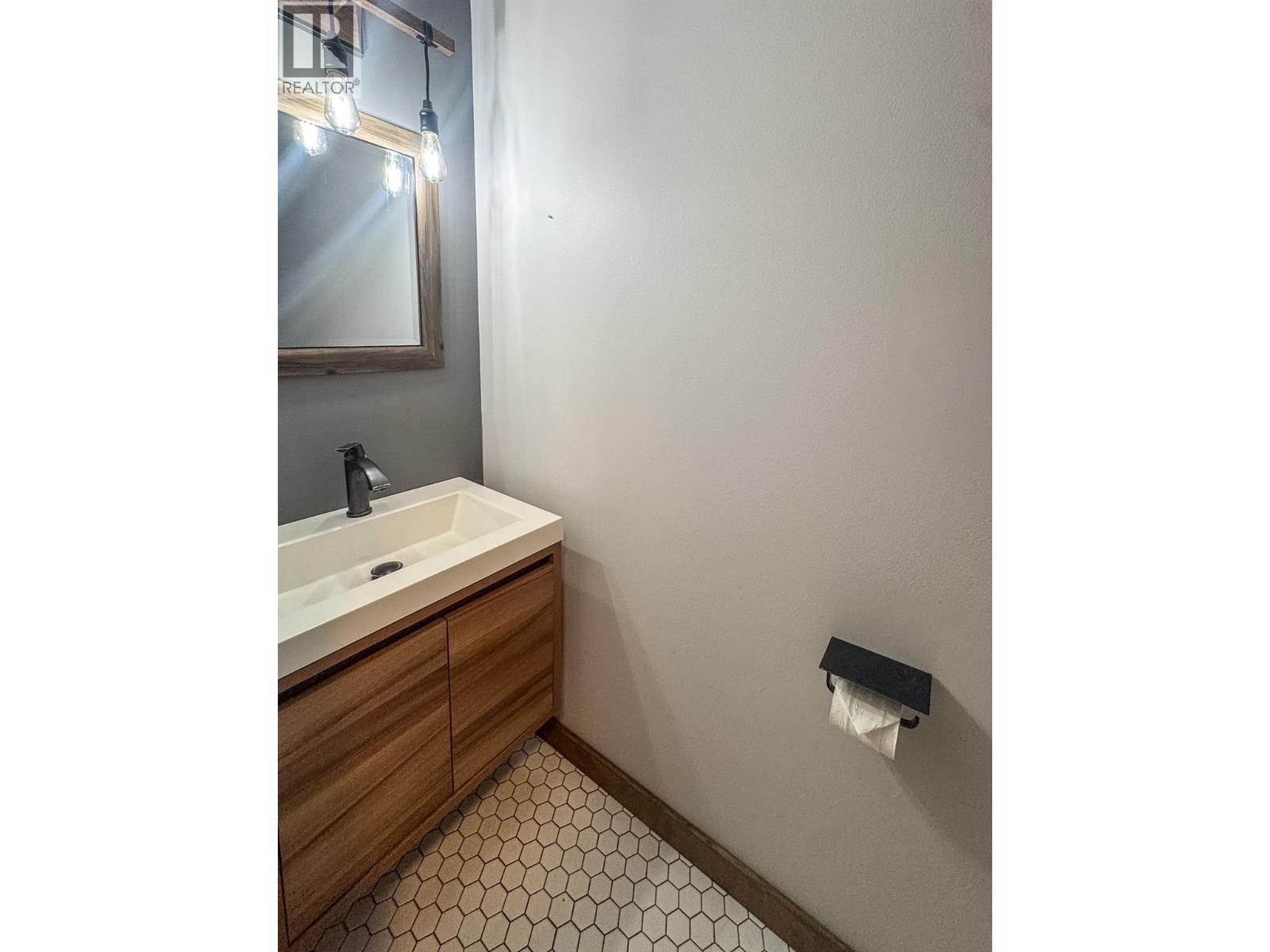 118 23rd Avenue S Unit# 6, Cranbrook, British Columbia  V1C 4P1 - Photo 15 - 10363688