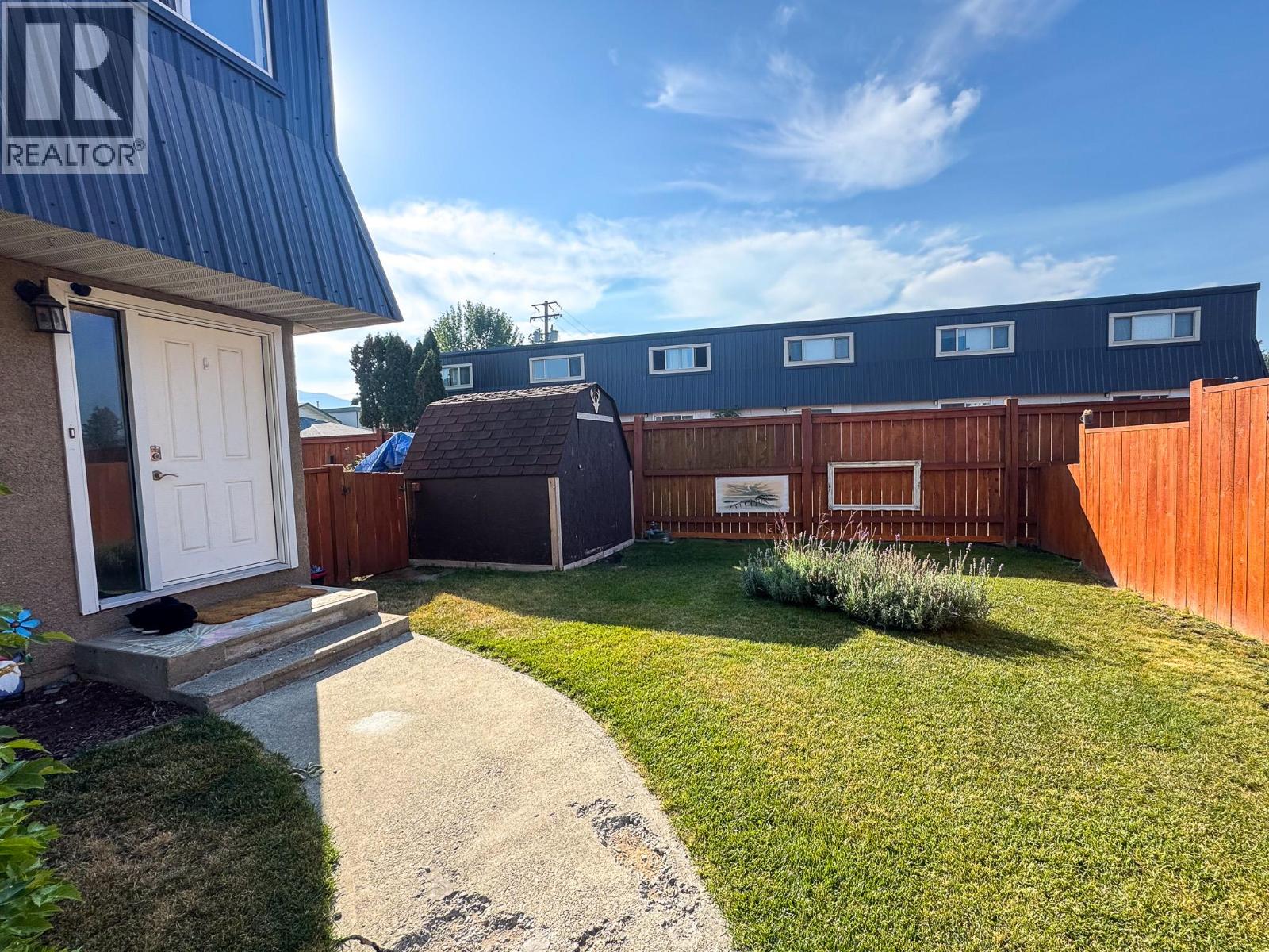 118 23rd Avenue S Unit# 6, Cranbrook, British Columbia  V1C 4P1 - Photo 2 - 10363688