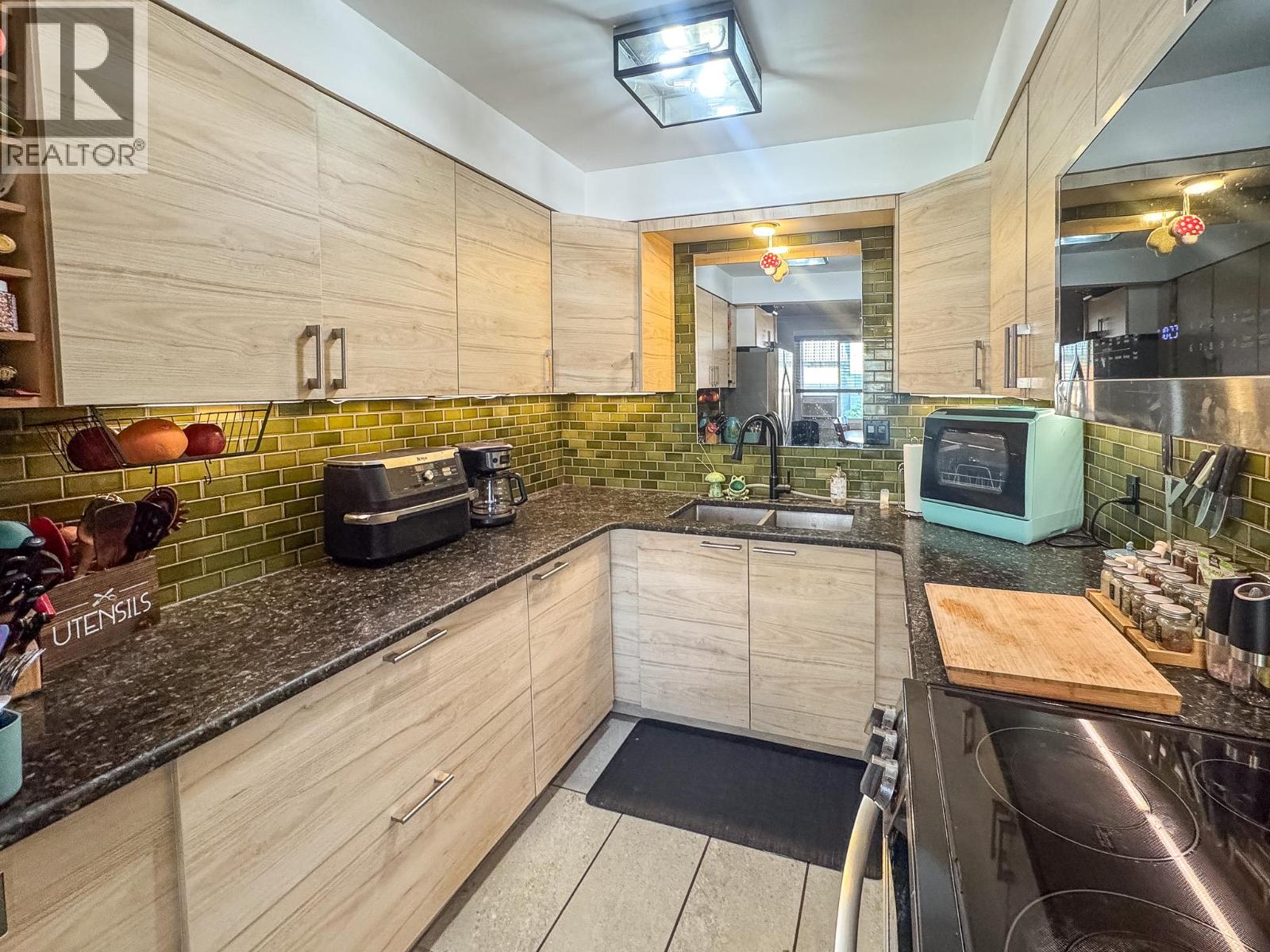 118 23rd Avenue S Unit# 6, Cranbrook, British Columbia  V1C 4P1 - Photo 8 - 10363688