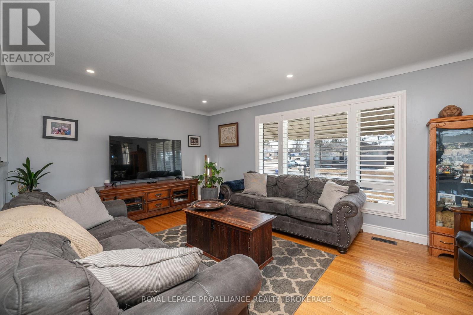 70 Briscoe Street, Loyalist, Ontario  K7N 1G1 - Photo 7 - X12418975