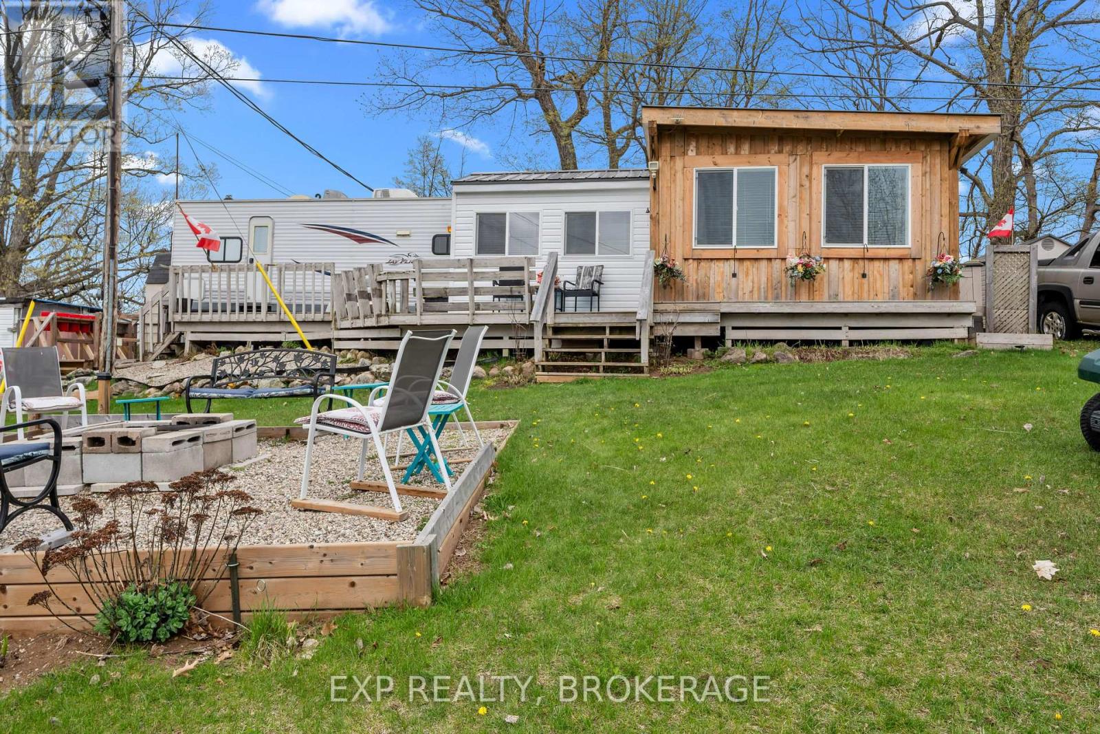 38 - 9 Glenford Lane, Frontenac, Ontario  K0H 1T0 - Photo 2 - X12419127