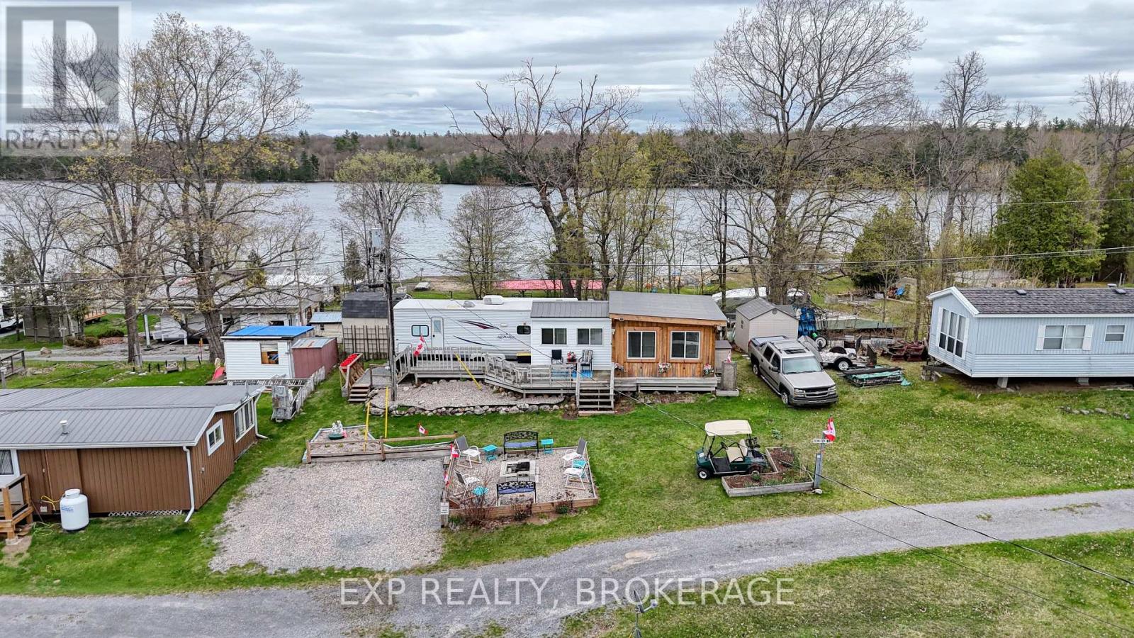 38 - 9 Glenford Lane, Frontenac, Ontario  K0H 1T0 - Photo 40 - X12419127