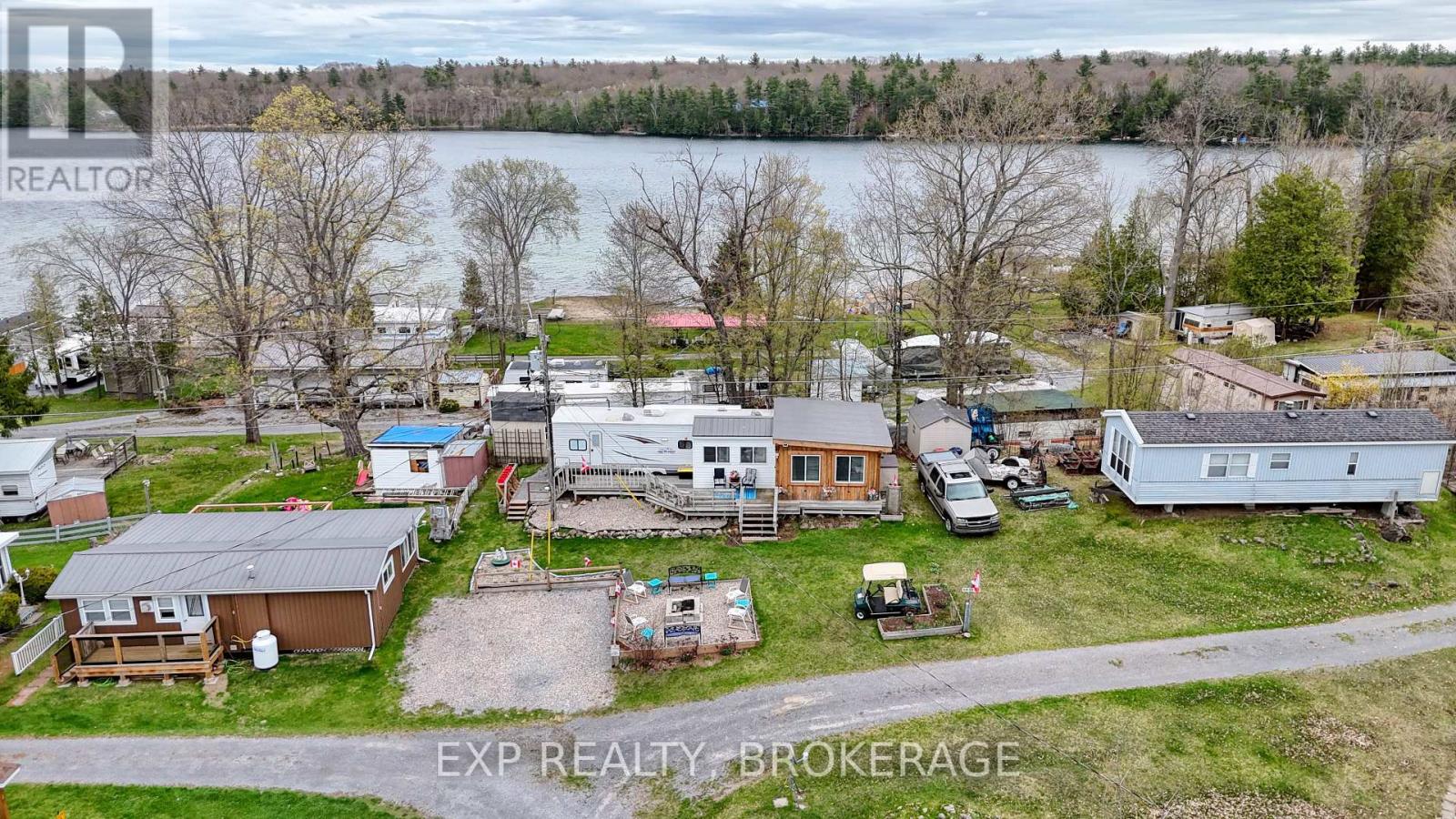 38 - 9 Glenford Lane, Frontenac, Ontario  K0H 1T0 - Photo 41 - X12419127