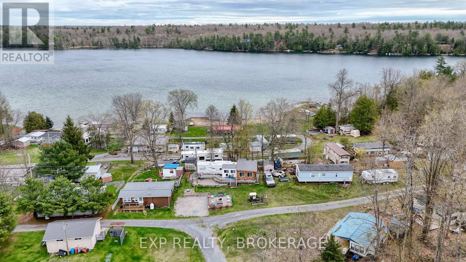 38 - 9 Glenford Lane, Frontenac, Ontario  K0H 1T0 - Photo 42 - X12419127