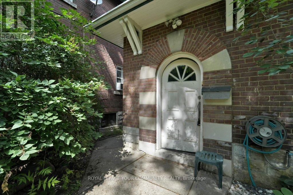 390 Davenport Road, Toronto, Ontario  M4V 1B4 - Photo 2 - C12418877