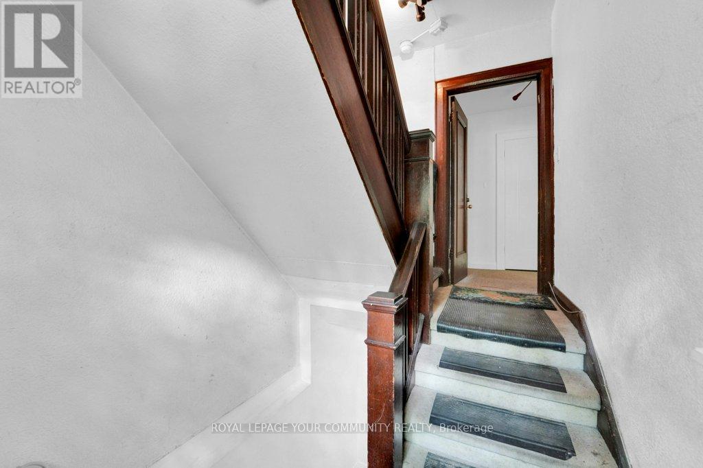 390 Davenport Road, Toronto, Ontario  M4V 1B4 - Photo 3 - C12418877