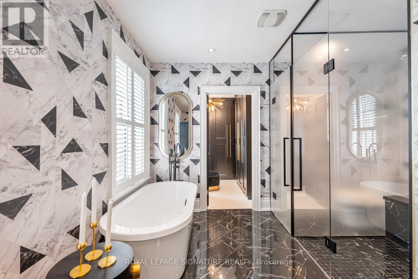 171 Old Forest Hill Road, Toronto, Ontario  M6C 2G7 - Photo 14 - C12418940