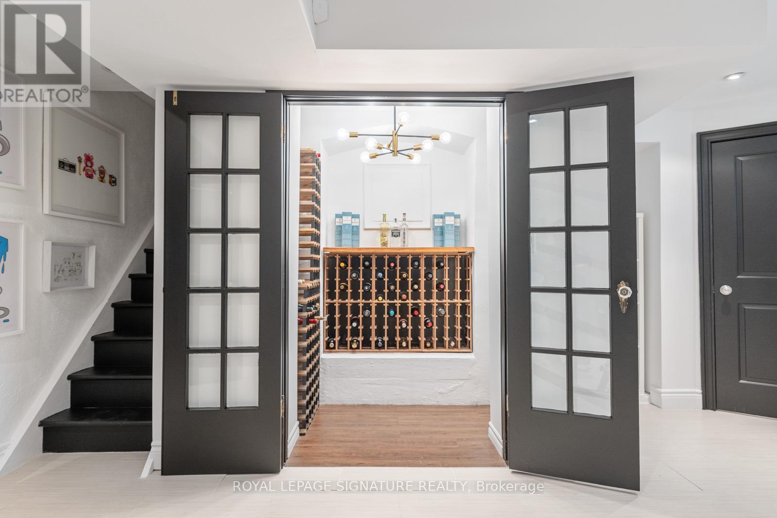 171 Old Forest Hill Road, Toronto, Ontario  M6C 2G7 - Photo 30 - C12418940