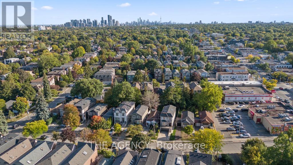 12 Dunblaine Avenue, Toronto, Ontario  M5M 2R7 - Photo 43 - C12418945