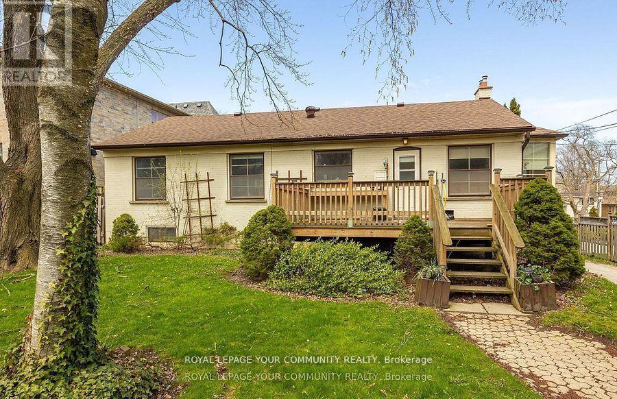 155 York Mills Road, Toronto, Ontario  M2L 1K6 - Photo 4 - C12418947
