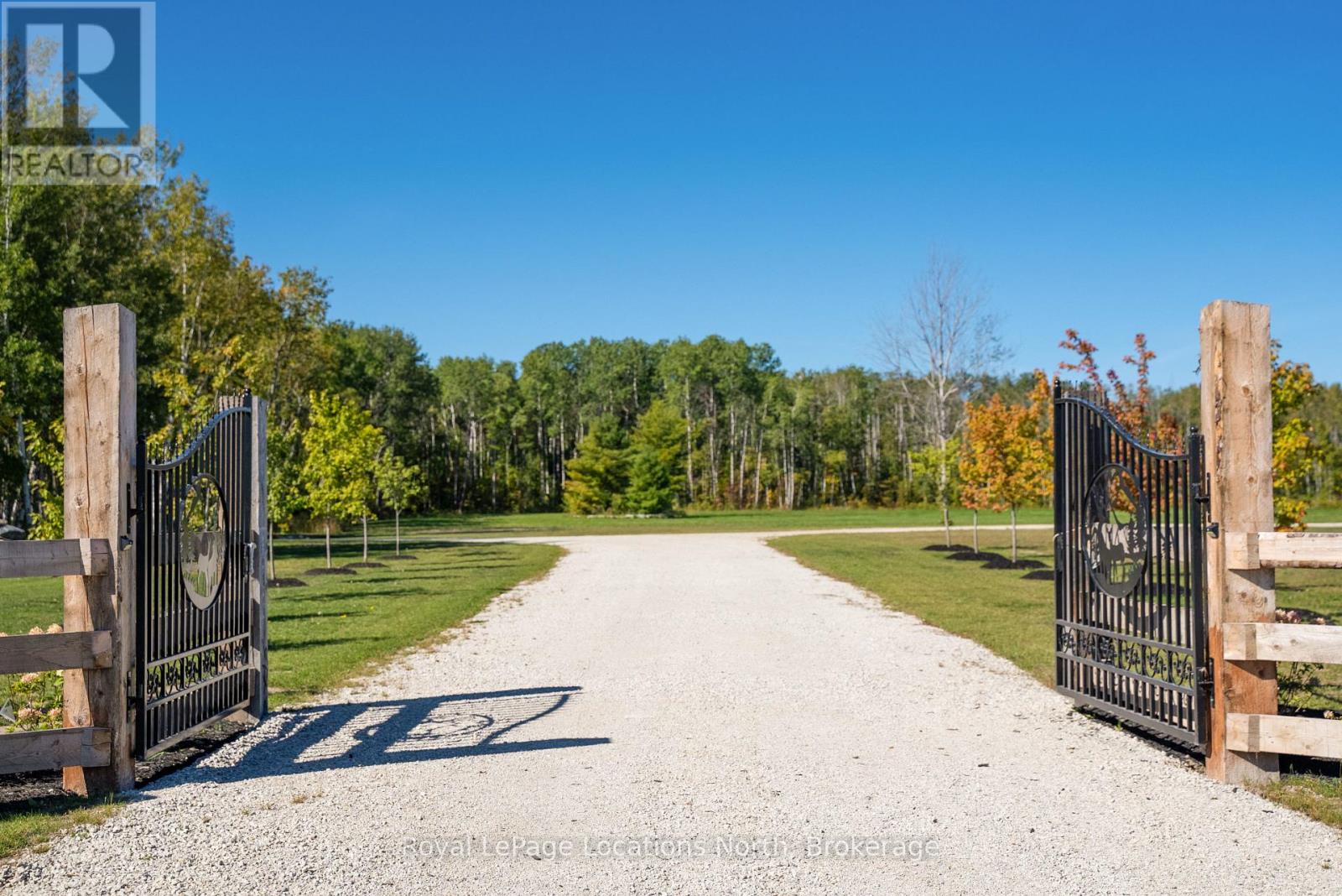 1862 Sunnidale 6/7 Side Road, Clearview, Ontario  L0M 1S0 - Photo 5 - S12419129