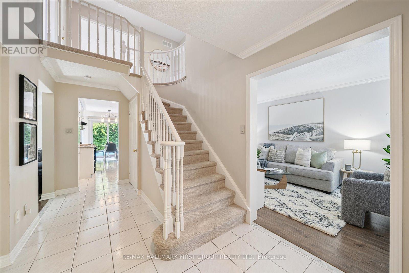 278 Lancrest Street, Pickering, Ontario  L1V 6N3 - Photo 3 - E12418962