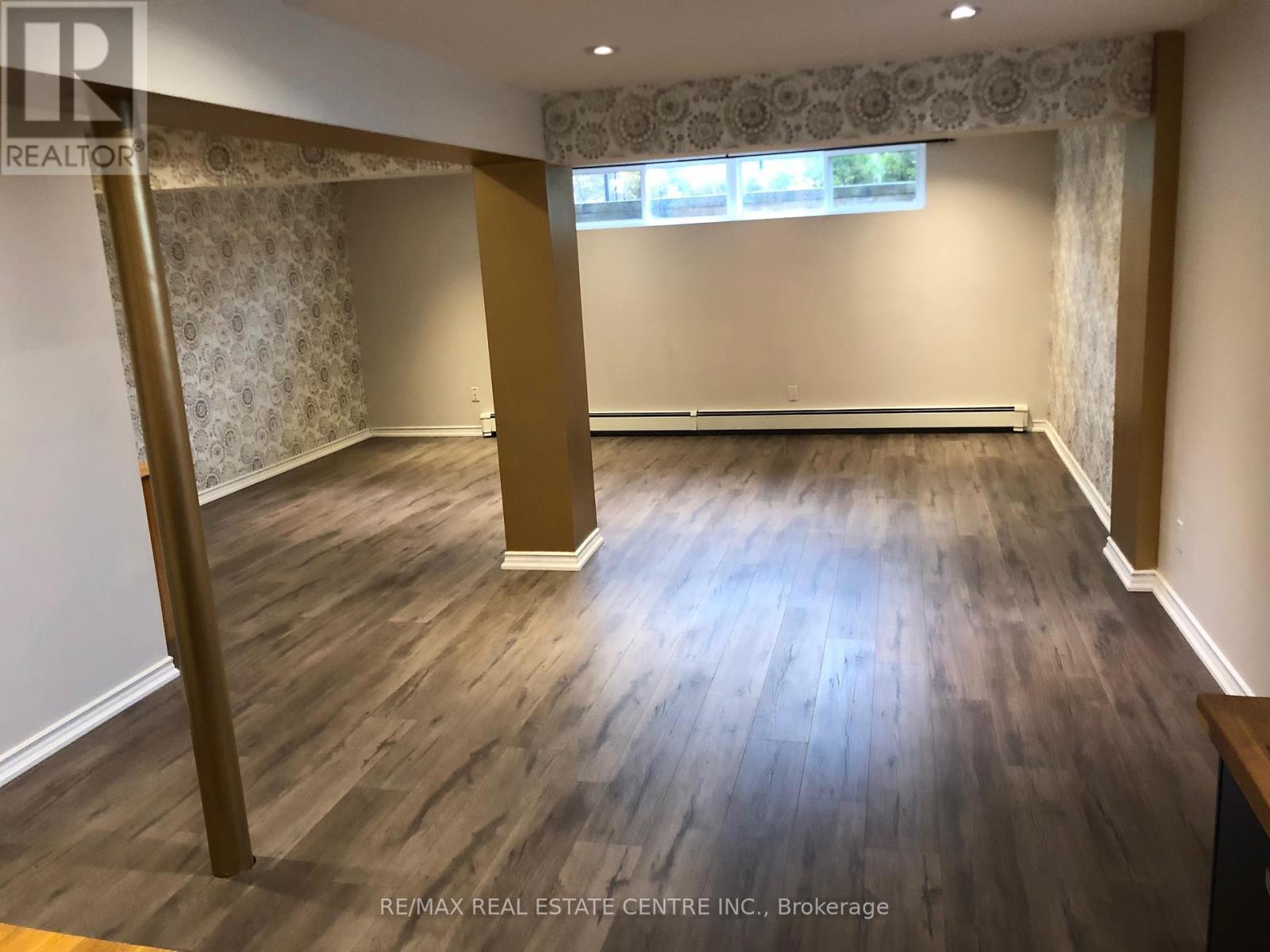 378 Lakeshore Road W, Mississauga, Ontario  L5H 1H5 - Photo 22 - W12417455