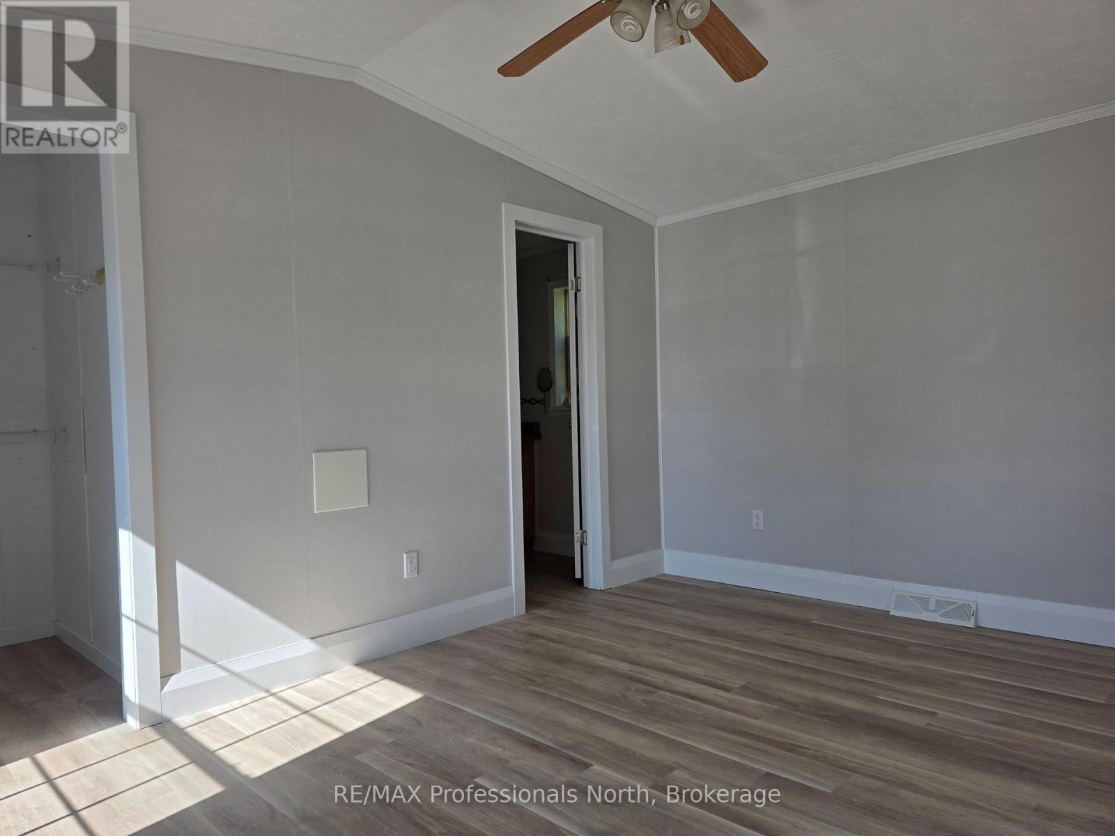 1013 Seventh Lane, Minden Hills (Lutterworth), Ontario  K0M 2K0 - Photo 15 - X12419120