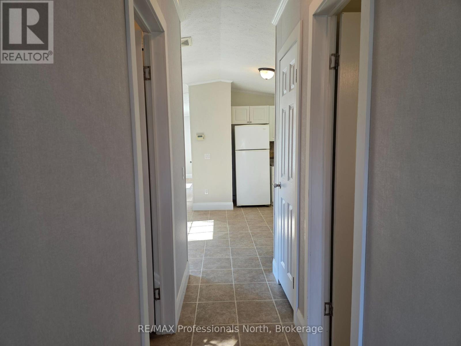 1013 Seventh Lane, Minden Hills (Lutterworth), Ontario  K0M 2K0 - Photo 19 - X12419120