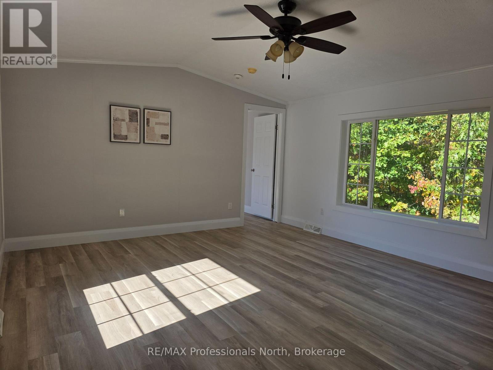 1013 Seventh Lane, Minden Hills (Lutterworth), Ontario  K0M 2K0 - Photo 7 - X12419120