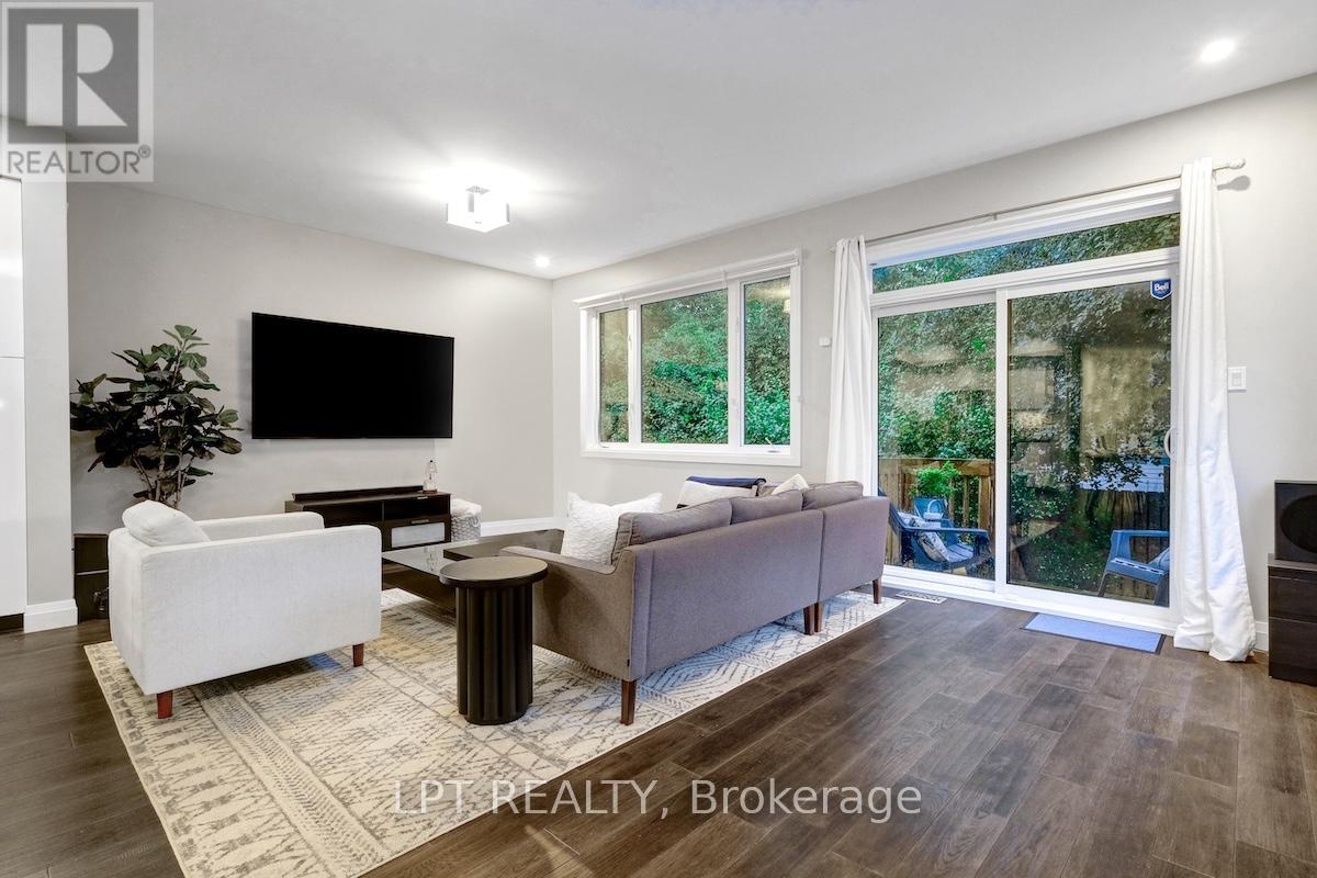 319 Glynn Avenue, Ottawa, Ontario  K1K 1R9 - Photo 15 - X12418972