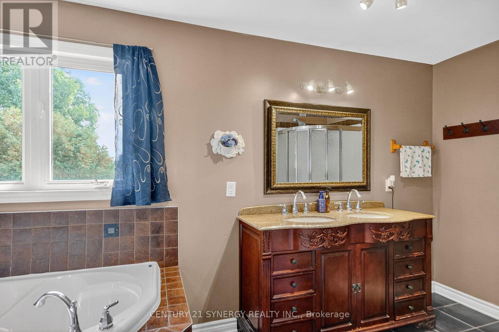 61 Fieldgate Drive, Ottawa, Ontario  K2J 1V3 - Photo 25 - X12419030