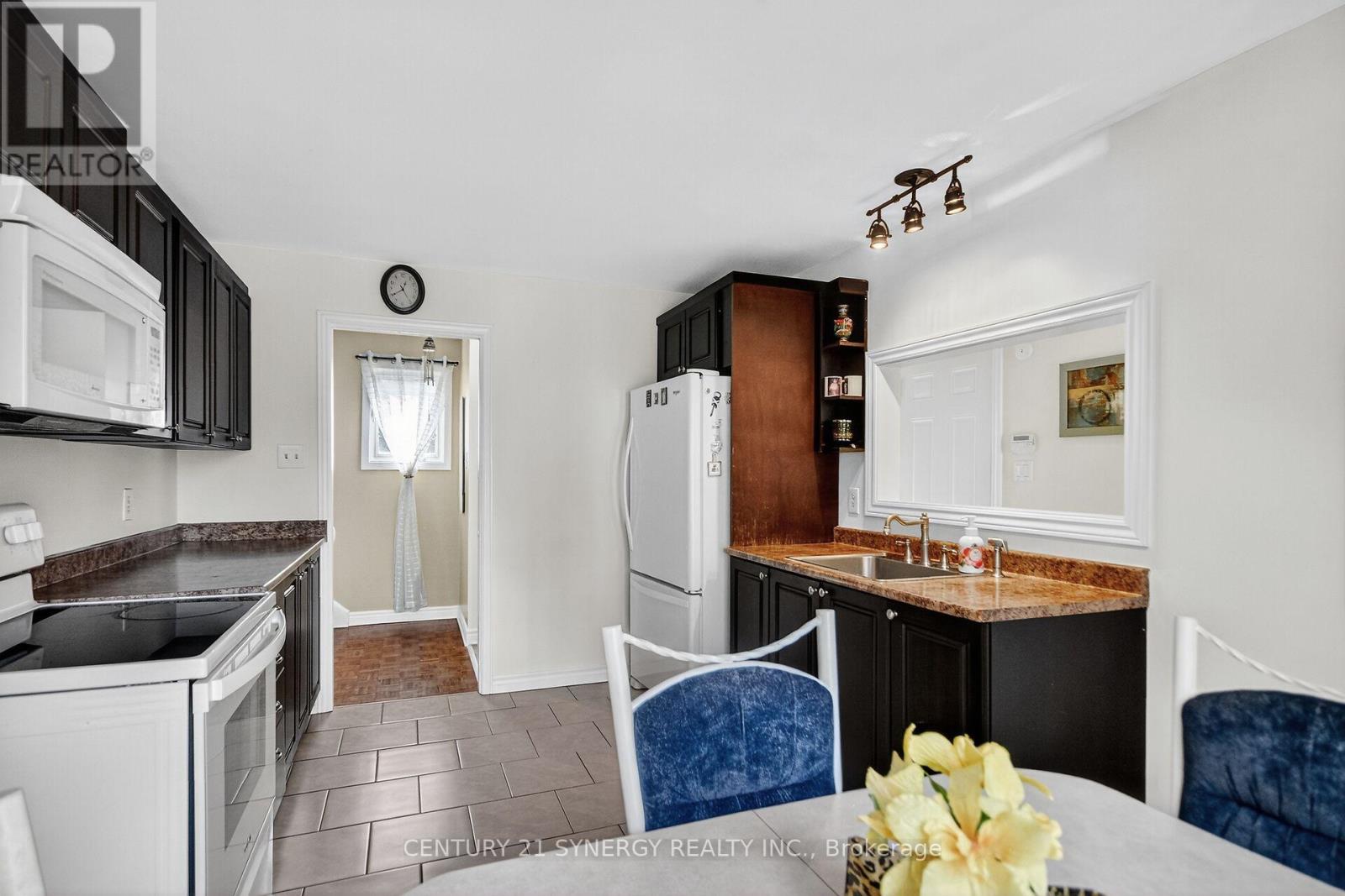 61 Fieldgate Drive, Ottawa, Ontario  K2J 1V3 - Photo 9 - X12419030