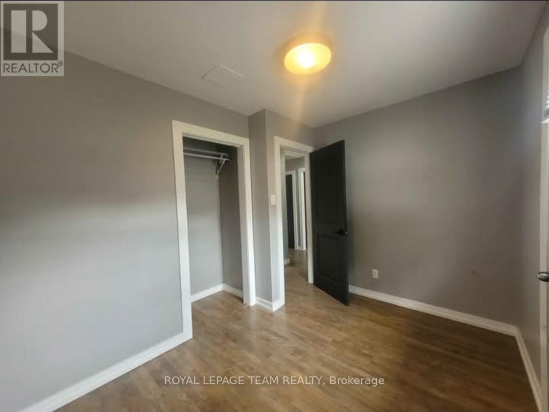 726 Cummings Avenue, Ottawa, Ontario  K1K 2L1 - Photo 18 - X12419041