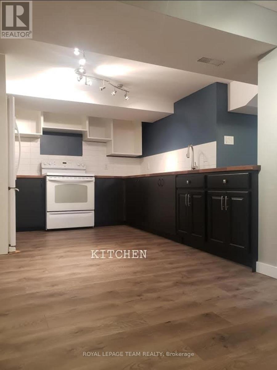 726 Cummings Avenue, Ottawa, Ontario  K1K 2L1 - Photo 20 - X12419041
