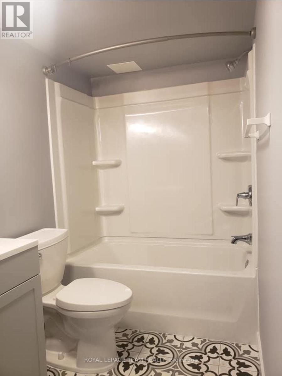 726 Cummings Avenue, Ottawa, Ontario  K1K 2L1 - Photo 28 - X12419041