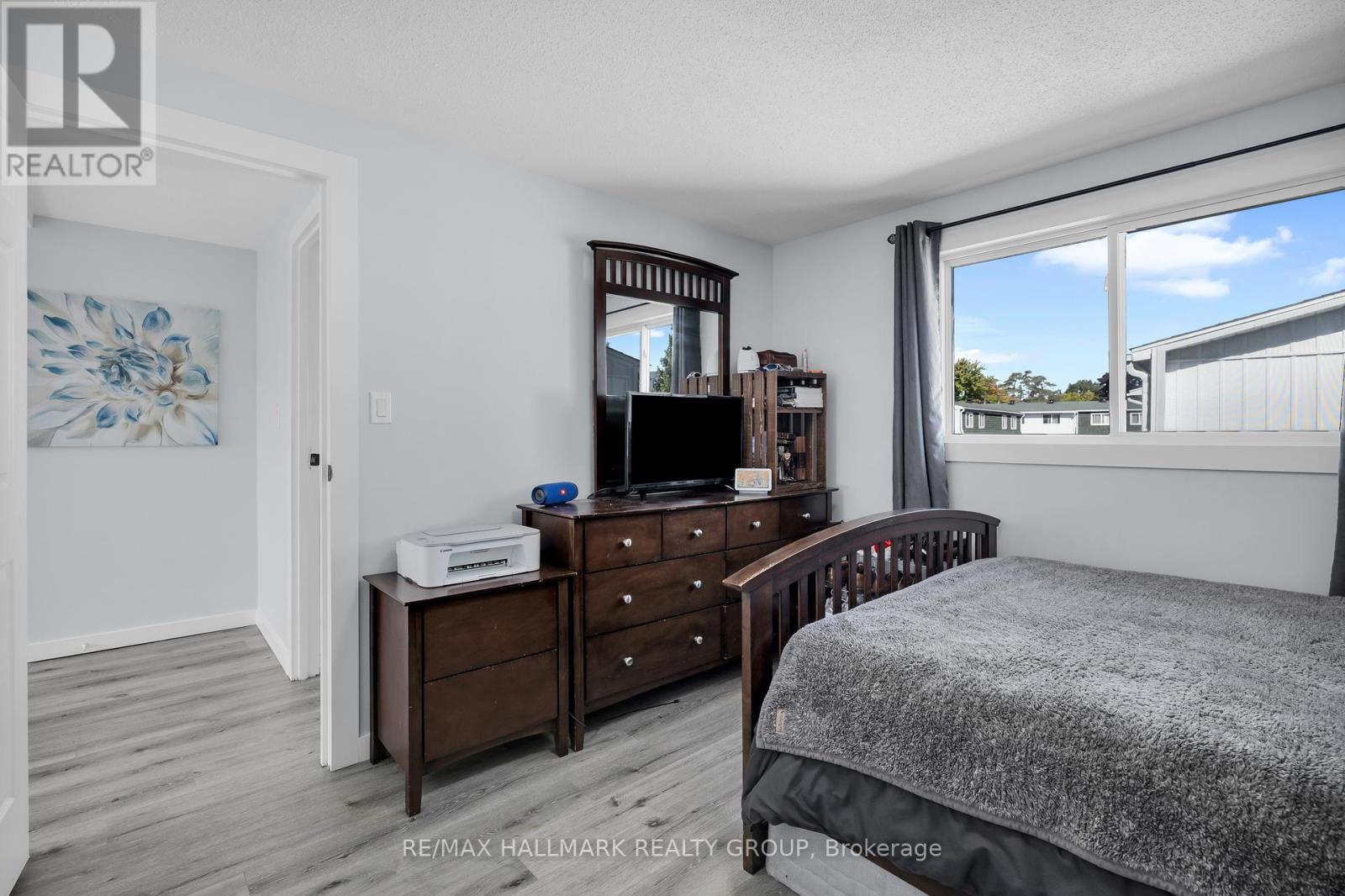 D - 1520 Beaverpond Drive, Ottawa, Ontario  K1B 3R9 - Photo 23 - X12419070