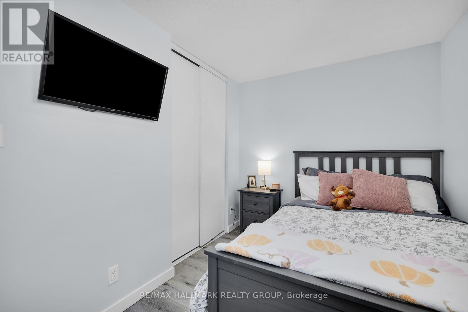 D - 1520 Beaverpond Drive, Ottawa, Ontario  K1B 3R9 - Photo 27 - X12419070