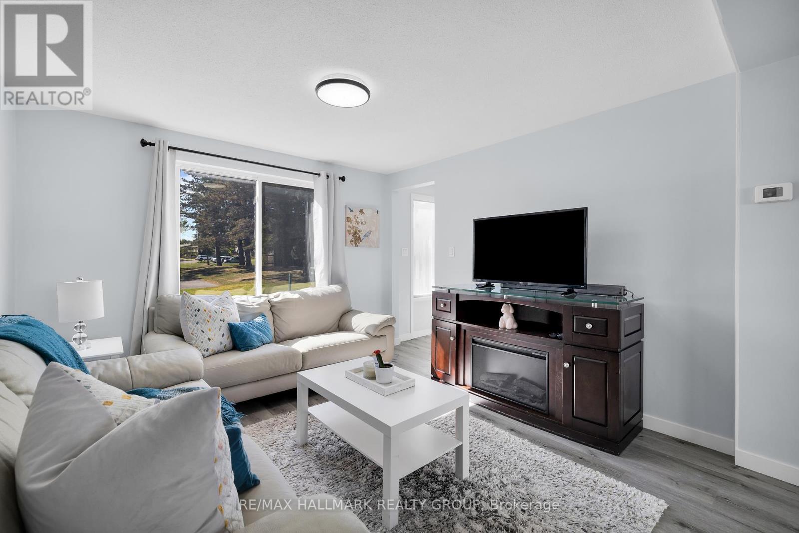 D - 1520 Beaverpond Drive, Ottawa, Ontario  K1B 3R9 - Photo 8 - X12419070