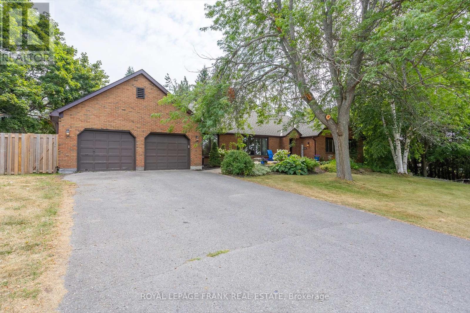 1887 Campbell Avenue, Cavan Monaghan, Ontario  K9J 0E5 - Photo 2 - X12418636