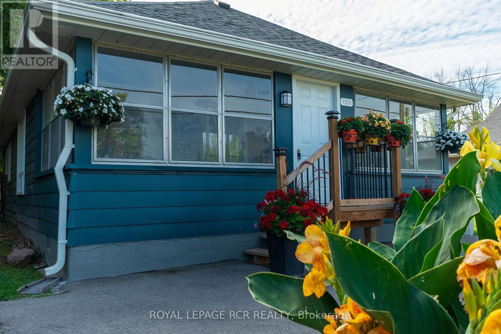 Property at 1526 HOUSTON AVENUE image 2