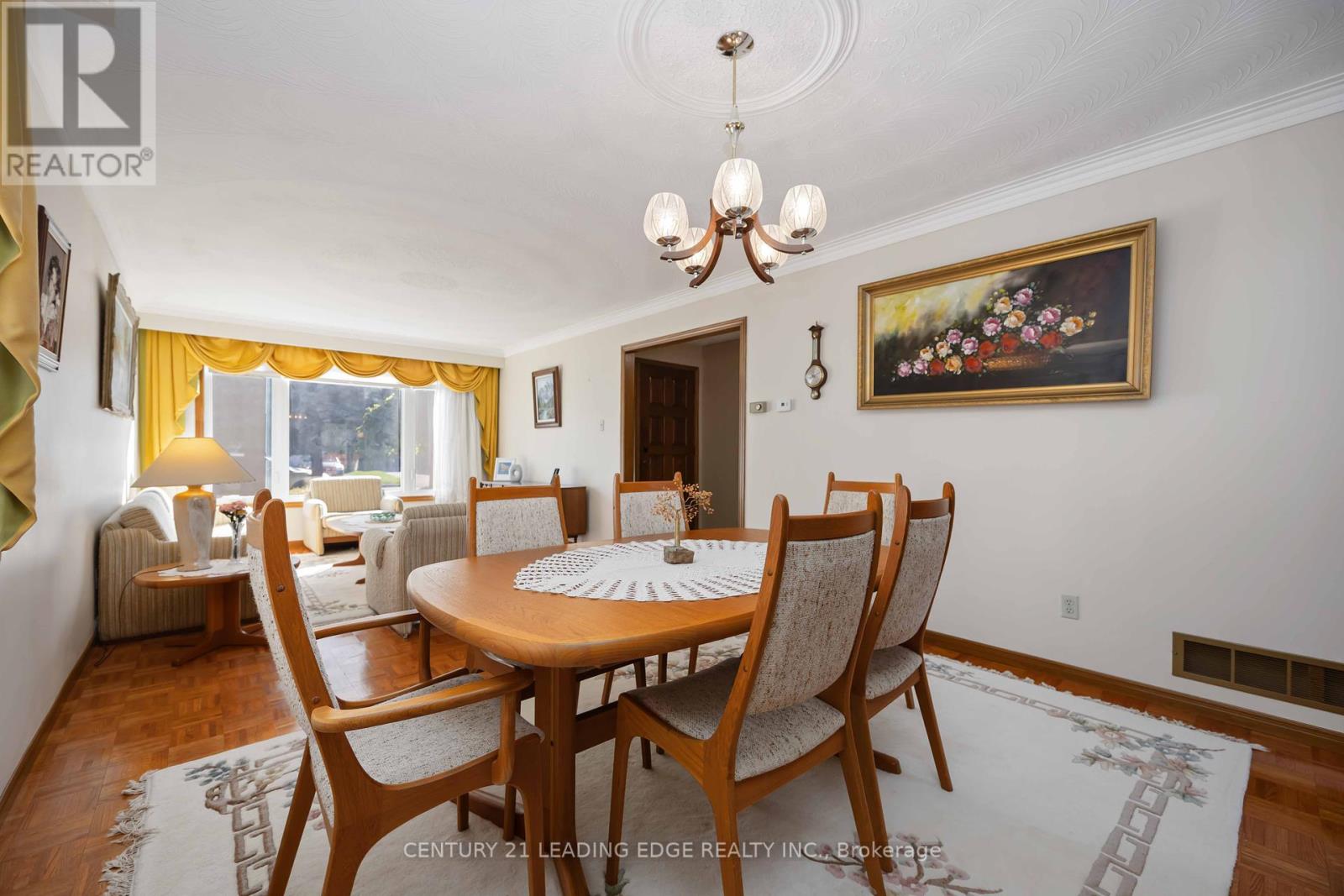 52 Aspen Crescent, Whitchurch-Stouffville, Ontario  L4A 5C7 - Photo 10 - N12418964
