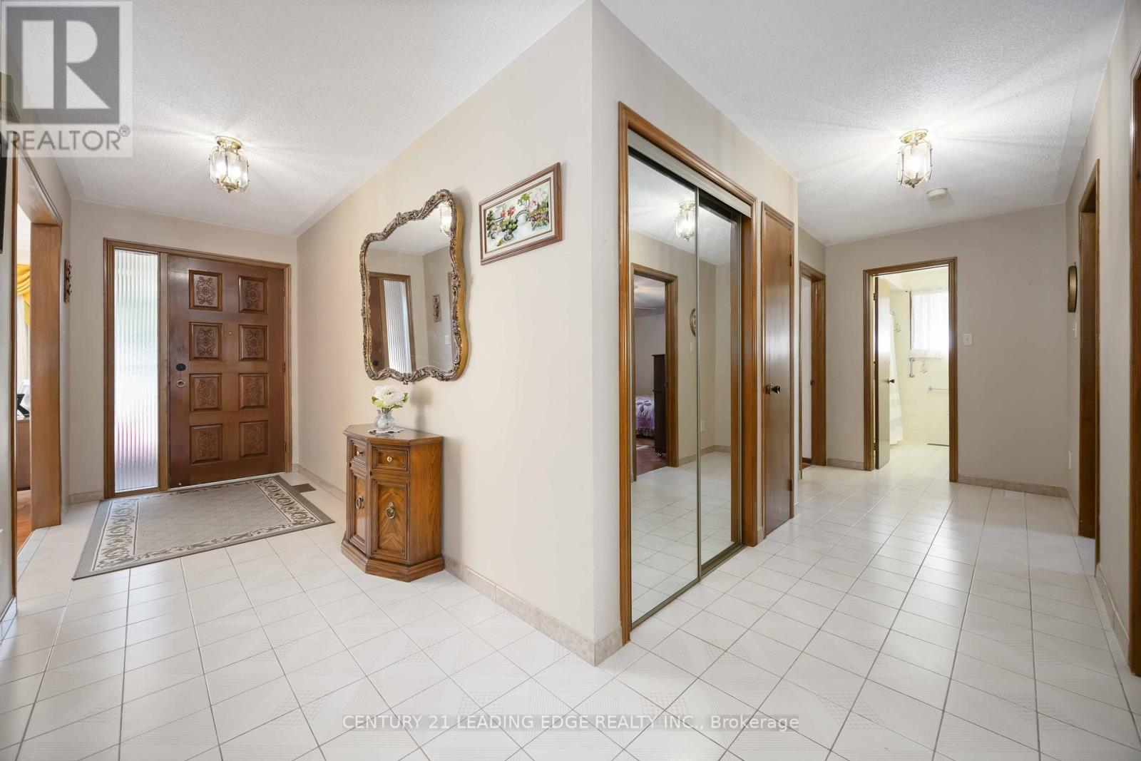 52 Aspen Crescent, Whitchurch-Stouffville, Ontario  L4A 5C7 - Photo 20 - N12418964