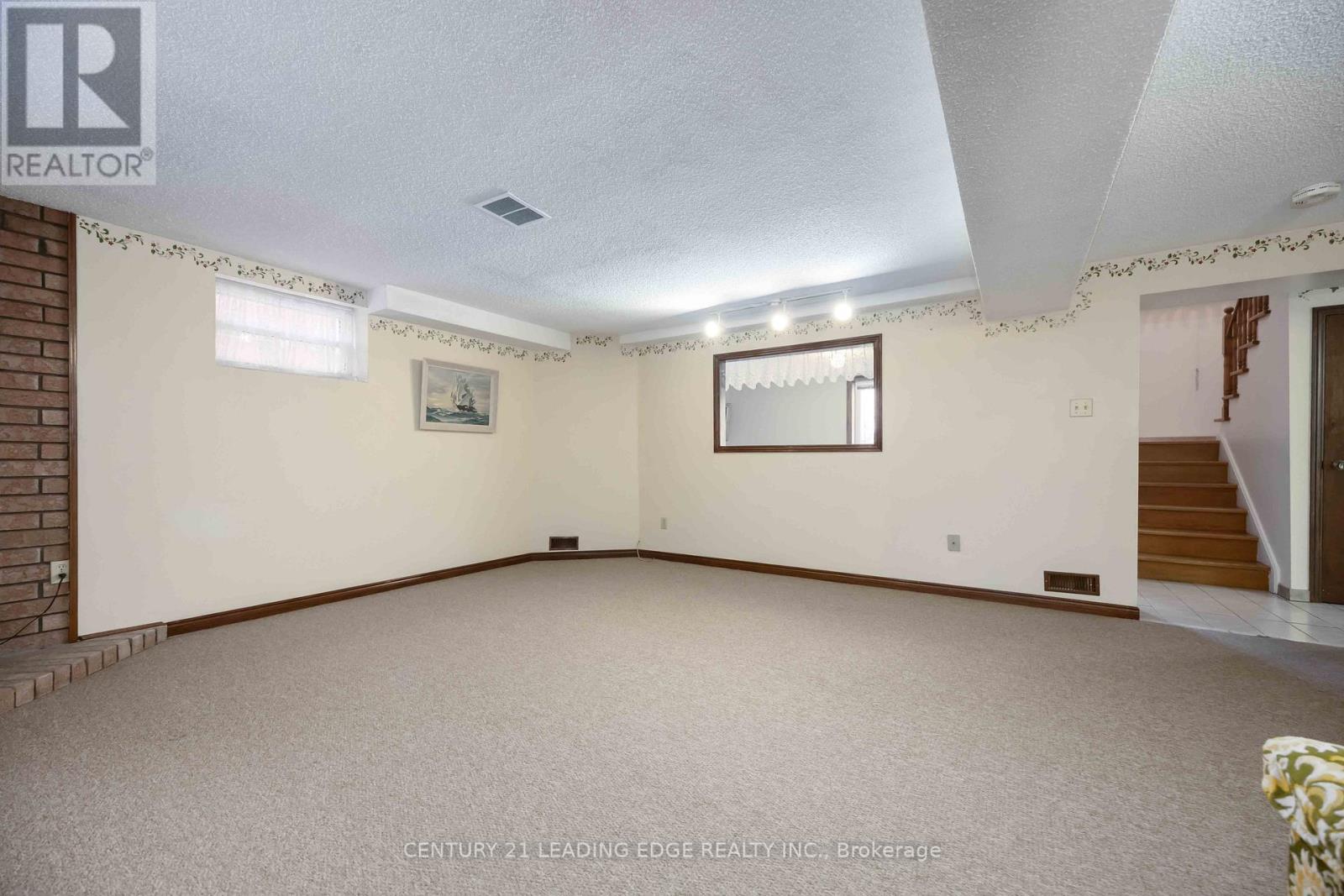 52 Aspen Crescent, Whitchurch-Stouffville, Ontario  L4A 5C7 - Photo 30 - N12418964