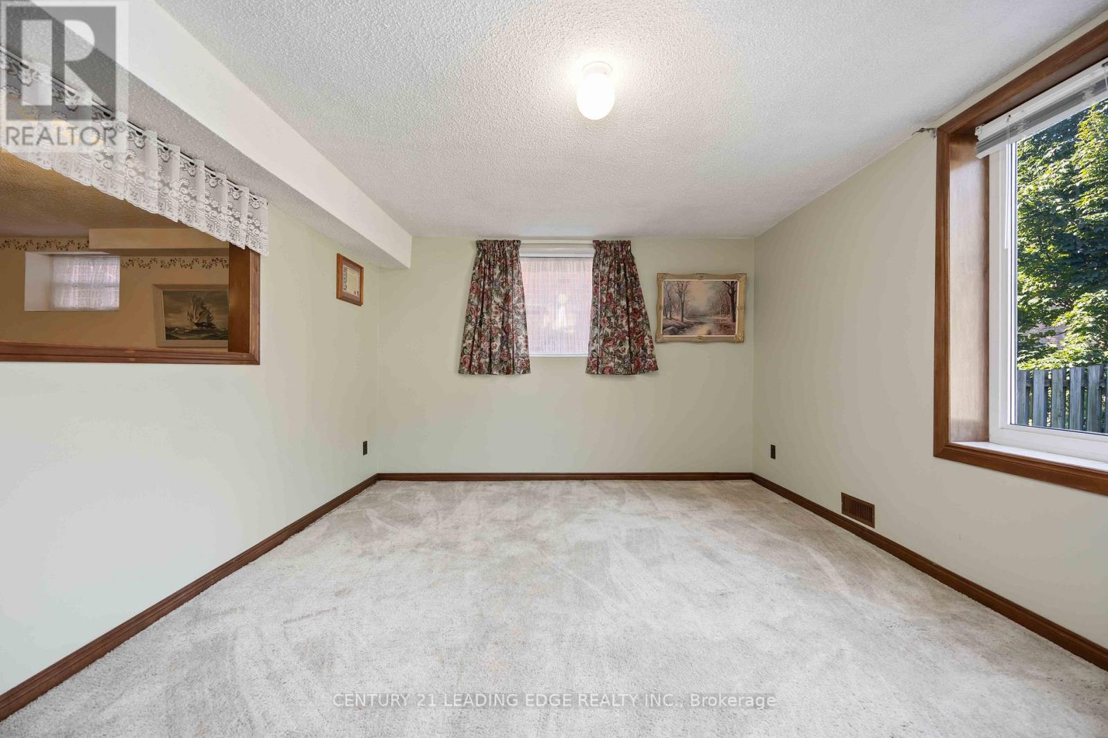 52 Aspen Crescent, Whitchurch-Stouffville, Ontario  L4A 5C7 - Photo 37 - N12418964