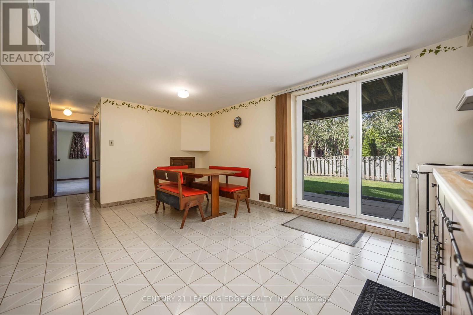 52 Aspen Crescent, Whitchurch-Stouffville, Ontario  L4A 5C7 - Photo 42 - N12418964