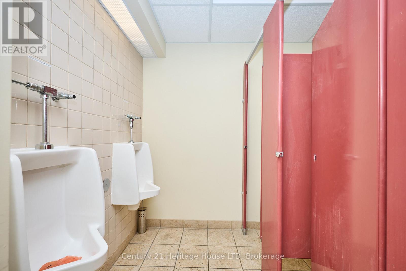 1767 Pettit Road, Fort Erie (Bowen), Ontario  L2A 5M4 - Photo 27 - X12419017