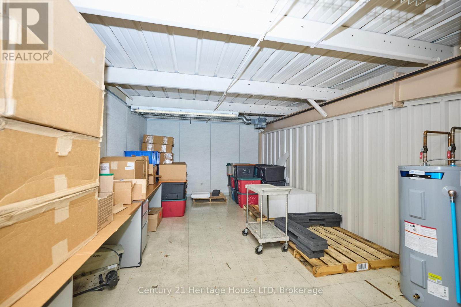 1767 Pettit Road, Fort Erie (Bowen), Ontario  L2A 5M4 - Photo 44 - X12419017