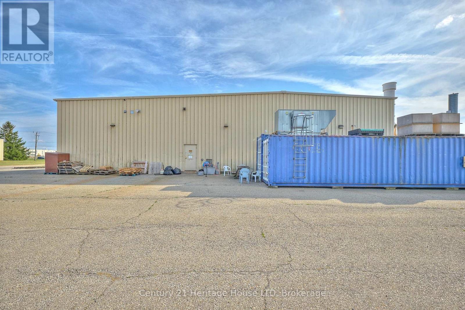 1360 Commerce Parkway, Fort Erie, Ontario  L2A 5M4 - Photo 21 - X12419093