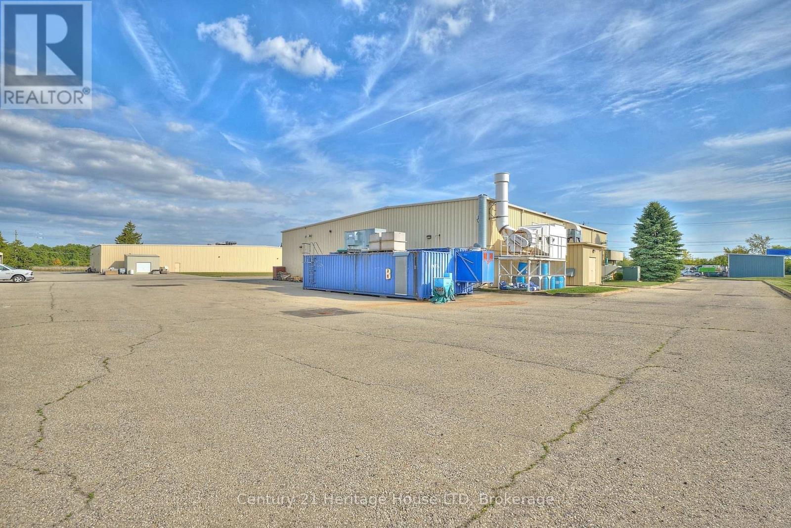 1360 Commerce Parkway, Fort Erie, Ontario  L2A 5M4 - Photo 22 - X12419093