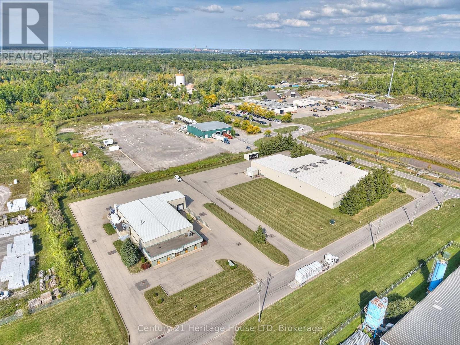 1360 Commerce Parkway, Fort Erie, Ontario  L2A 5M4 - Photo 30 - X12419093