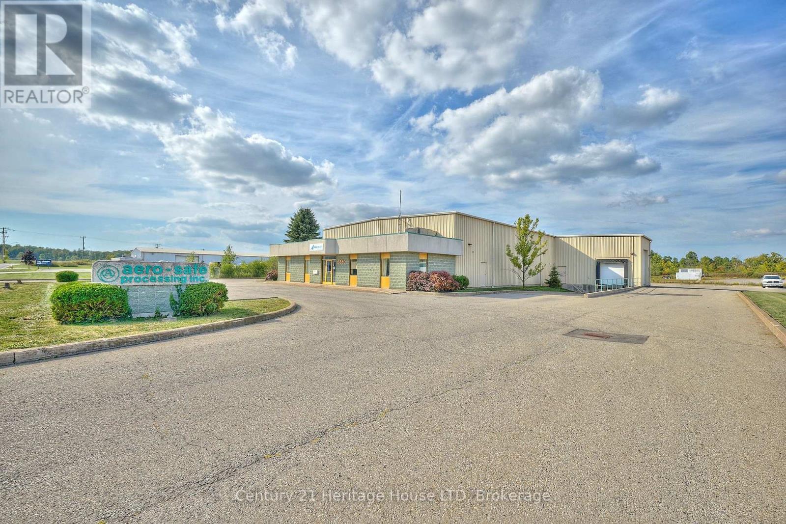 1360 Commerce Parkway, Fort Erie, Ontario  L2A 5M4 - Photo 4 - X12419093