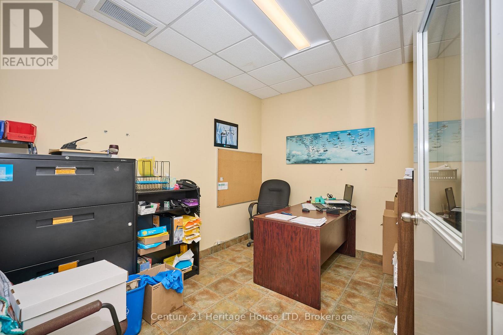 1360 Commerce Parkway, Fort Erie, Ontario  L2A 5M4 - Photo 8 - X12419093