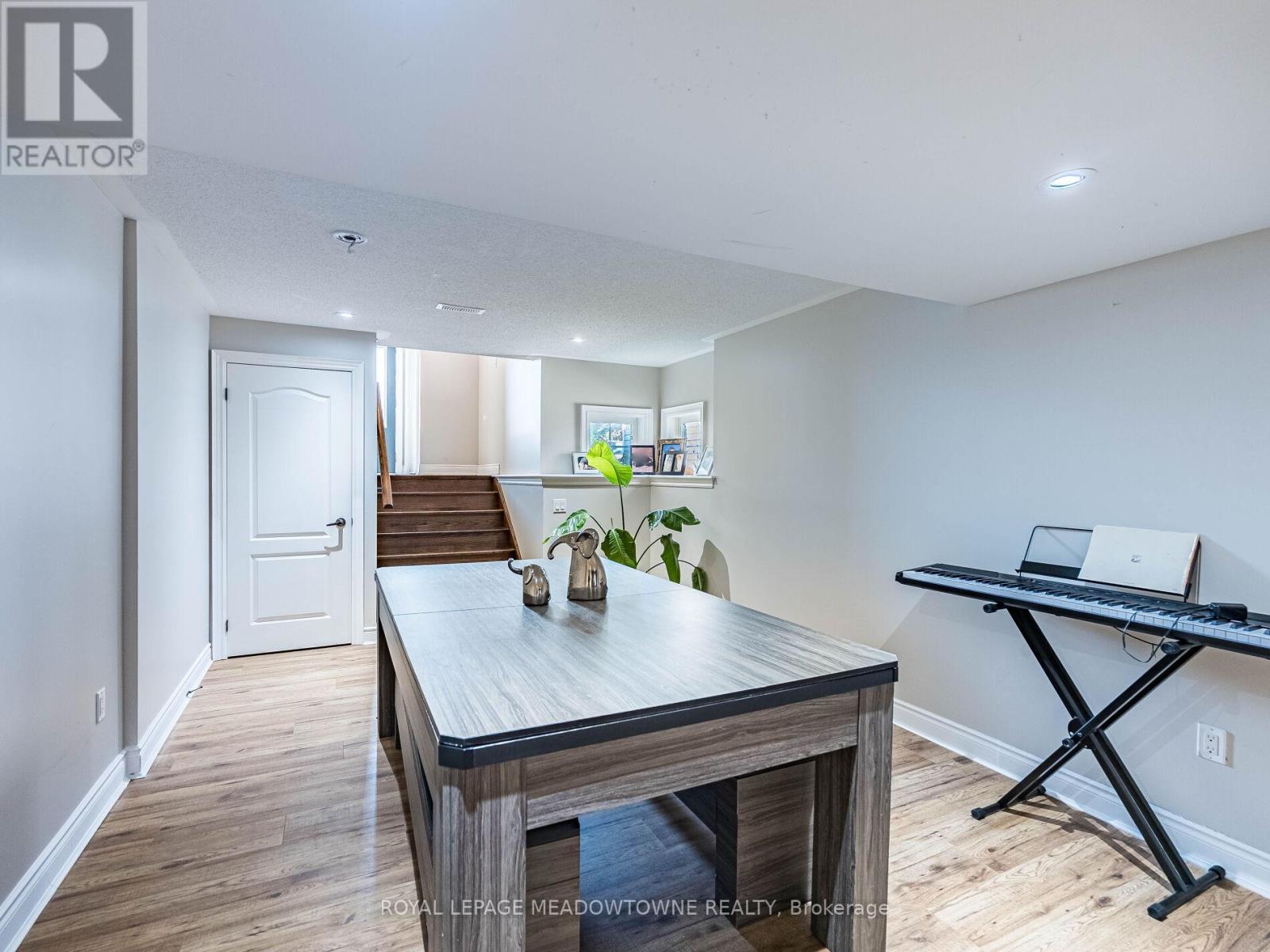 543 Wansbrough Way, Shelburne, Ontario  L9V 2S6 - Photo 39 - X12399984