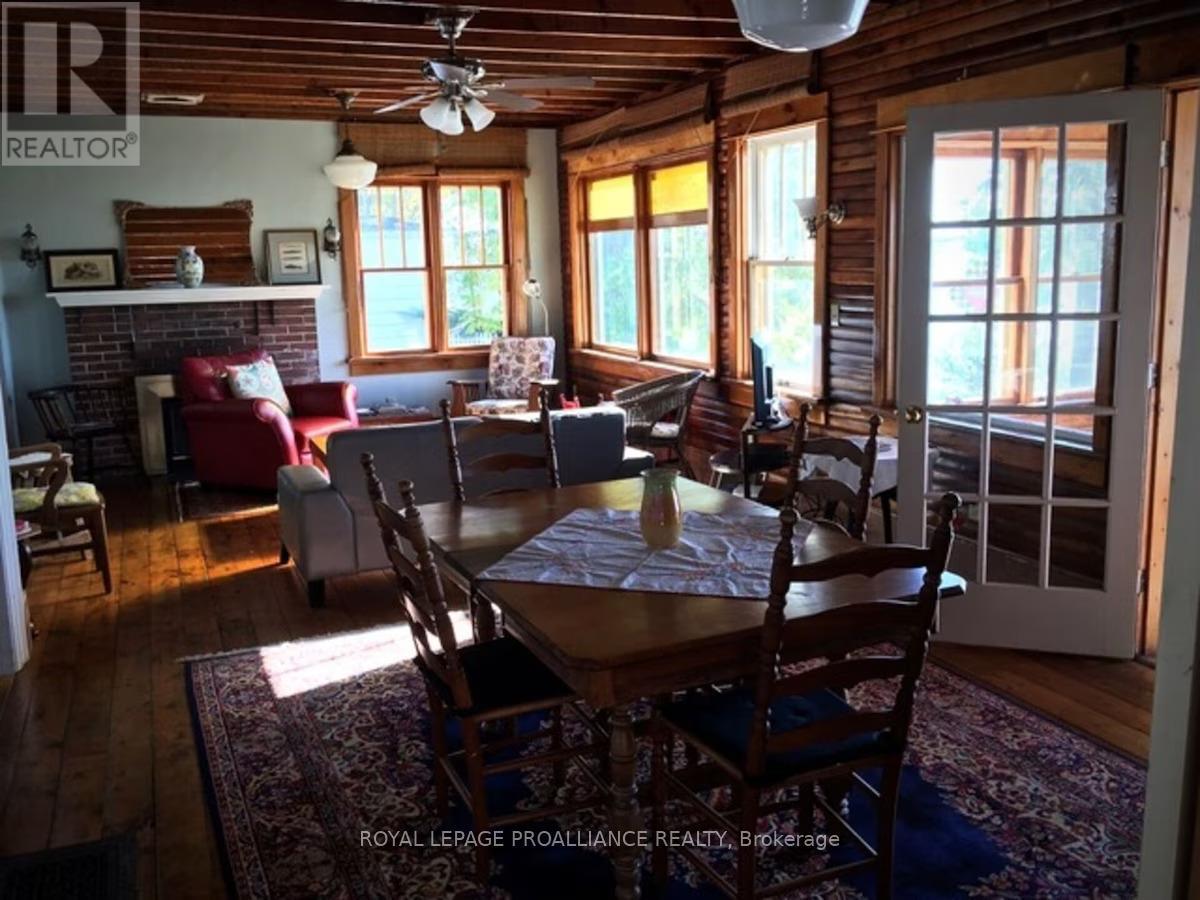 20 West Street, Prince Edward County, Ontario  K0K 3L0 - Photo 2 - X12418969