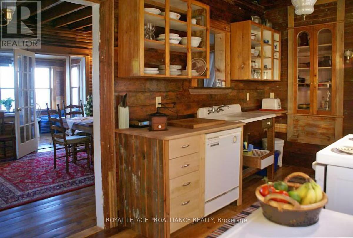 20 West Street, Prince Edward County, Ontario  K0K 3L0 - Photo 5 - X12418969