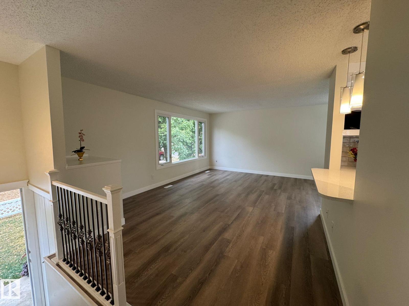 12011 95a St Nw Nw, Edmonton, Alberta  T5G 1R6 - Photo 10 - E4458906