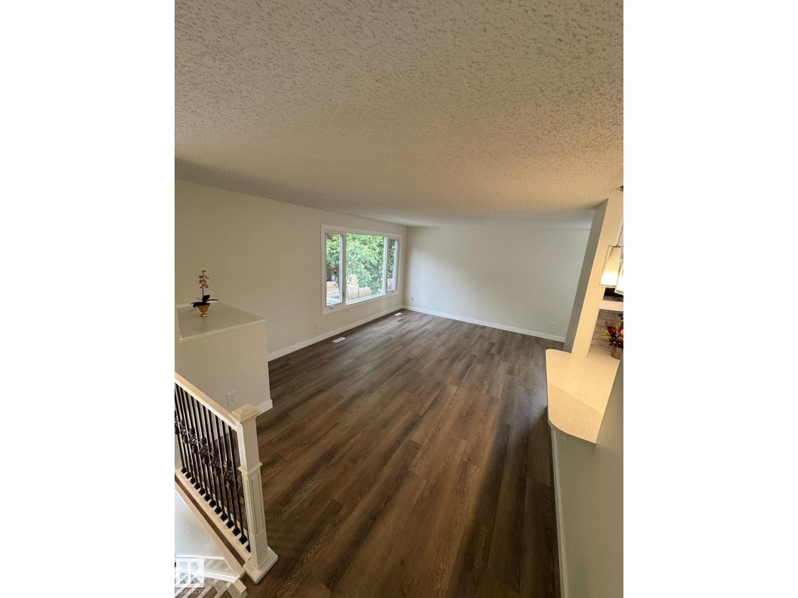 12011 95a St Nw Nw, Edmonton, Alberta  T5G 1R6 - Photo 11 - E4458906