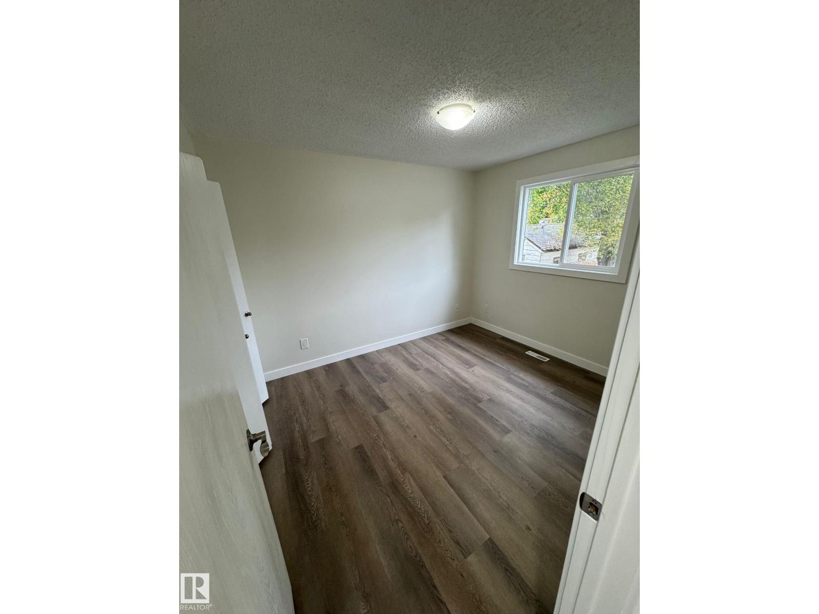 12011 95a St Nw Nw, Edmonton, Alberta  T5G 1R6 - Photo 12 - E4458906