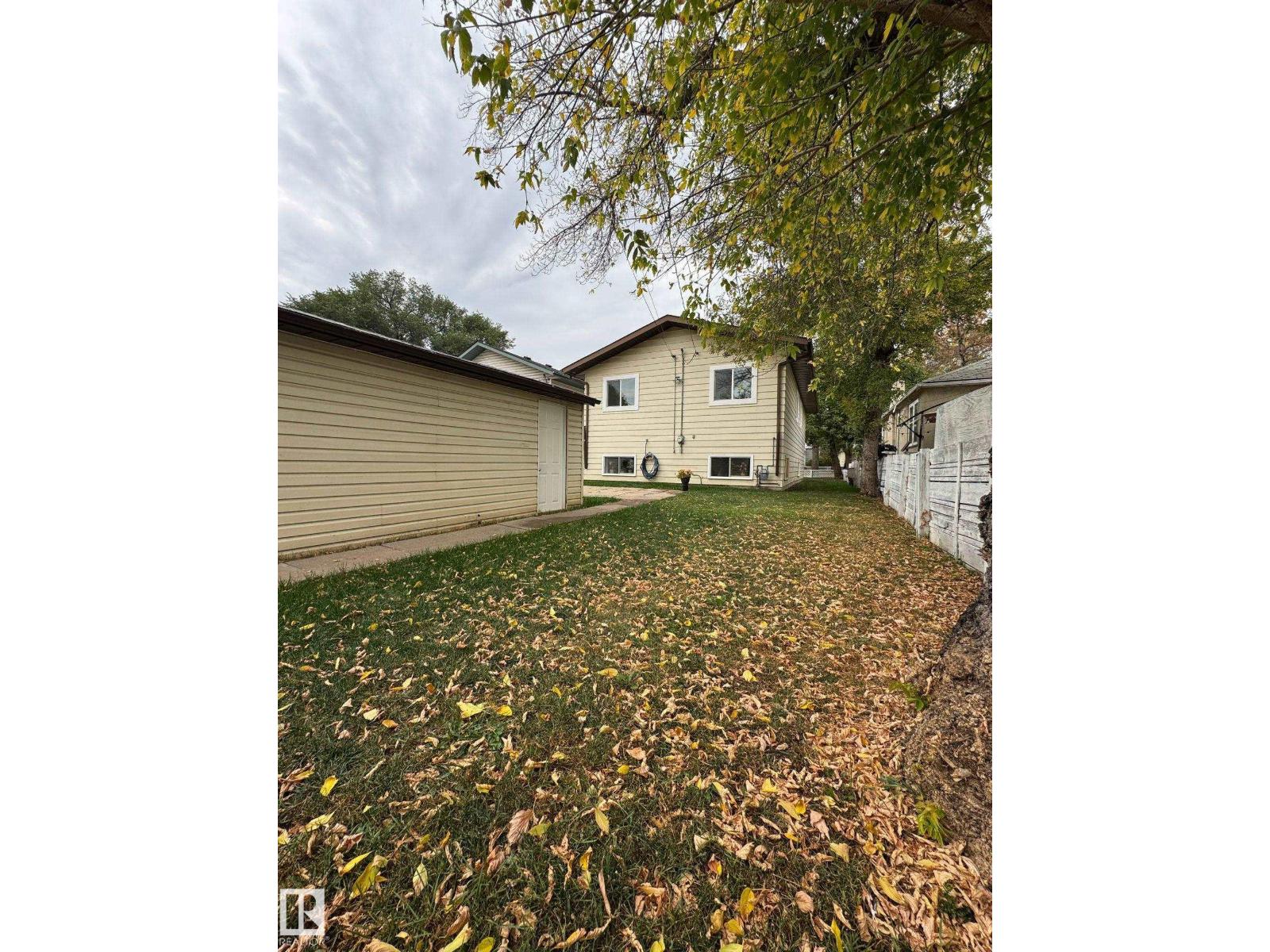 12011 95a St Nw Nw, Edmonton, Alberta  T5G 1R6 - Photo 3 - E4458906
